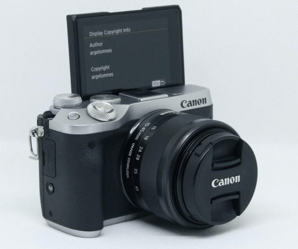 CANON EOS M6- Camera